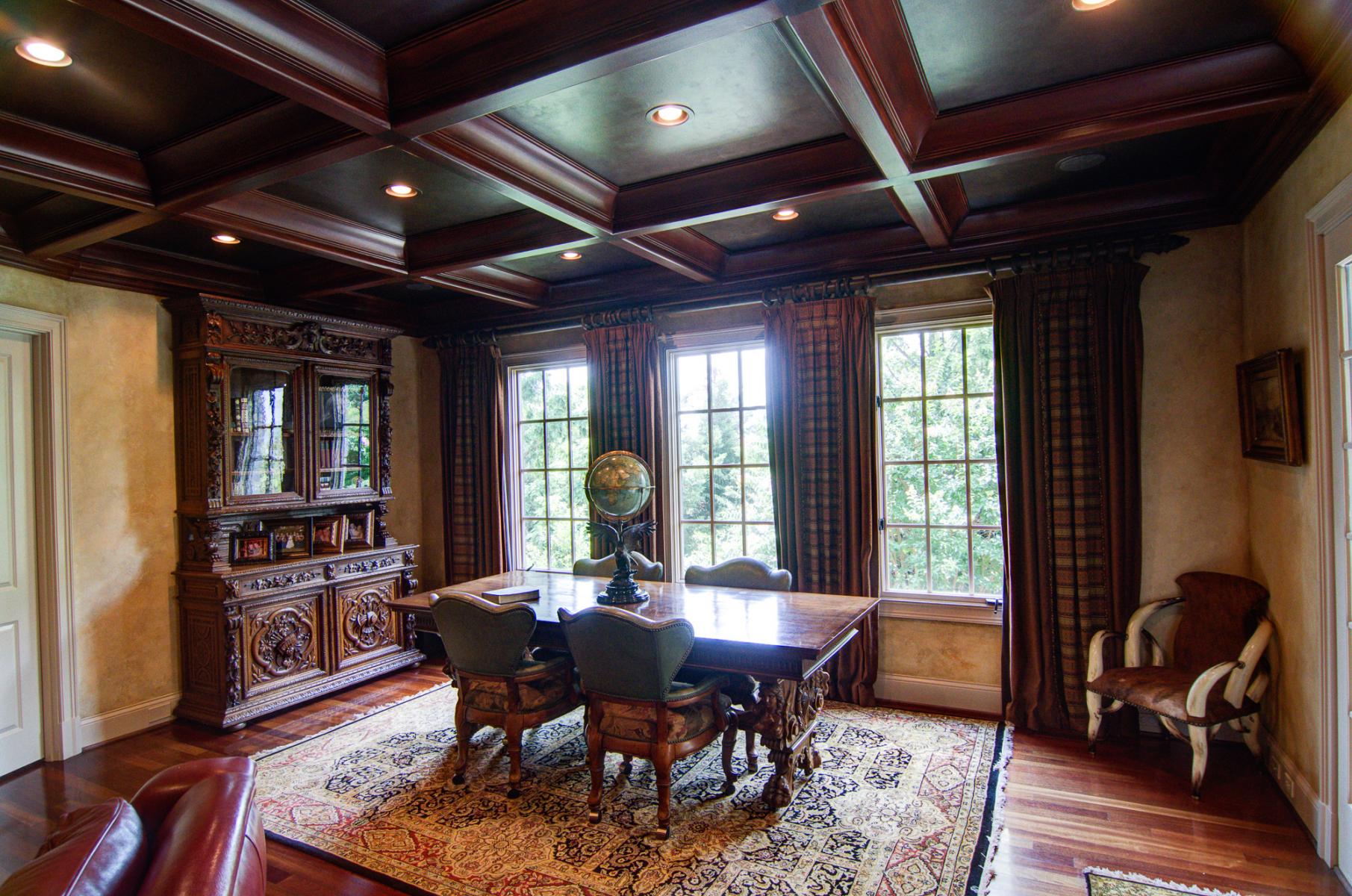 Wood grained coffer ceiling with European Tuscan plaster walls in this Brentwood clients study.
