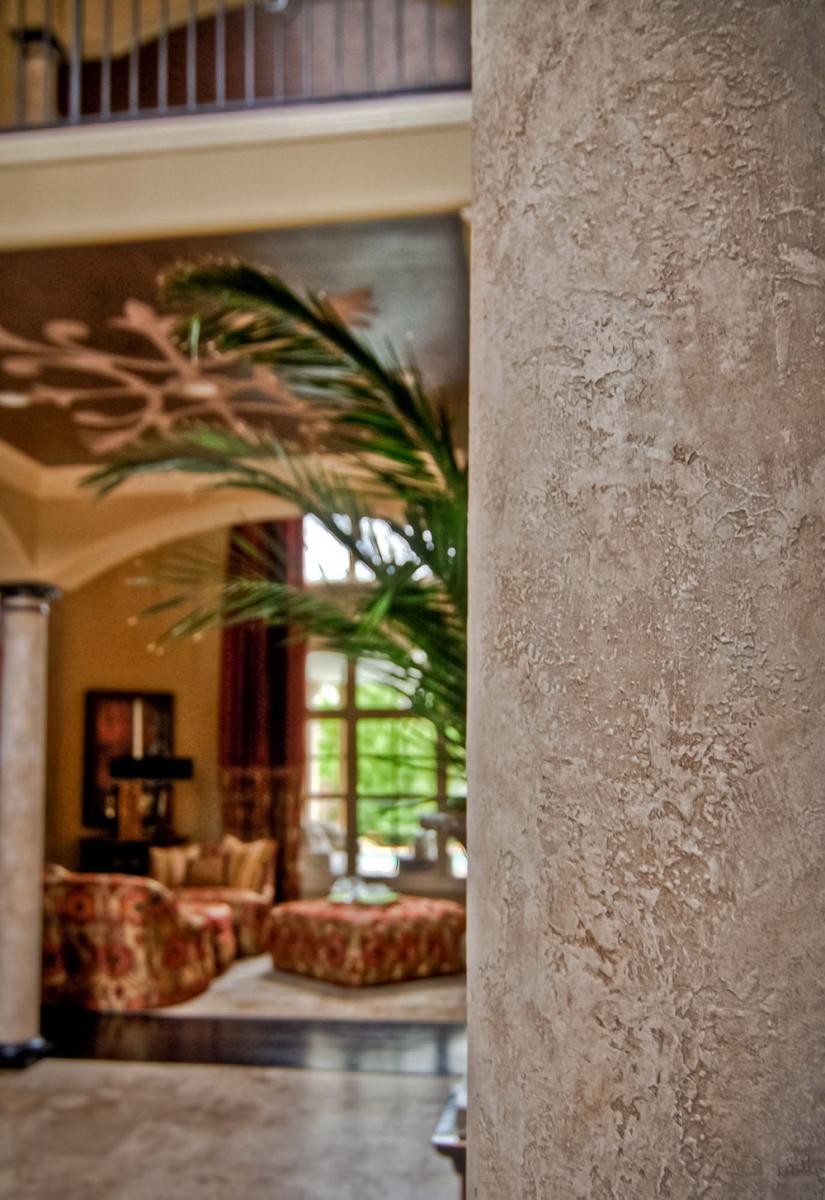 Close-up – This soft to the touch faux Spanish stone tinted plaster column design was the perfect enhancement for this Brentwood, TN. Governors Club customer’s front entryway.